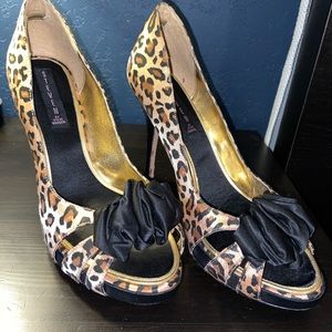 STEVE MADDEN Animal Print High Heels - Size 10